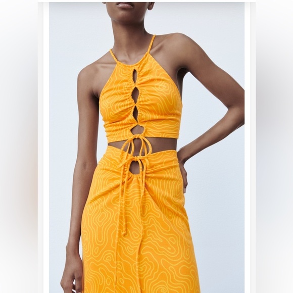 New! Zara small printed midi skirt with waist keyhole. - Picture 7 of 12